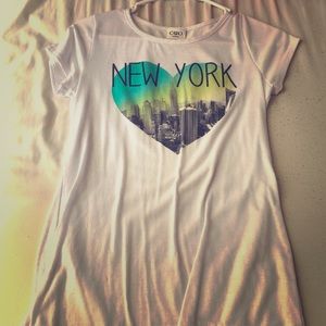 A girls XL New York shirt